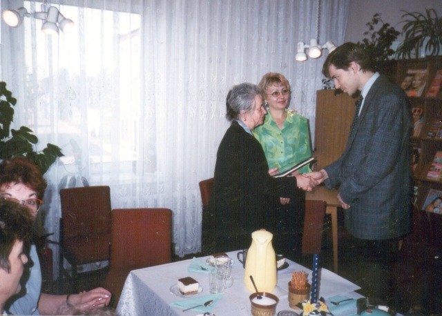 Konkurs fotograficzny - wręczenie nagrody (lipiec 2001 r.)